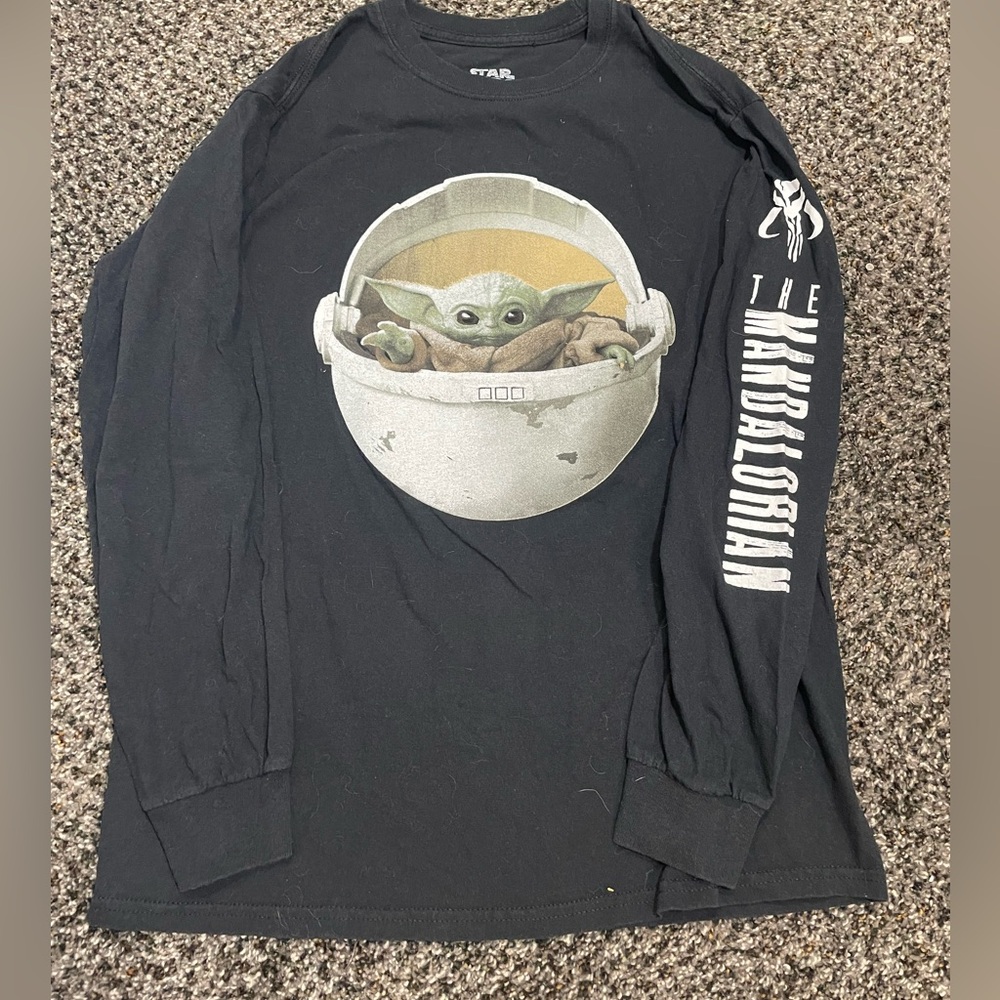 Star Wars Mandalorian Grogu Long Sleeve Tee